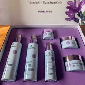 NEW Arbonne Age Well Skincare Set & makeup bag